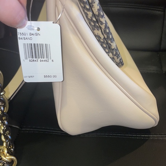 Coach Rider 24 - Picture 7 of 13